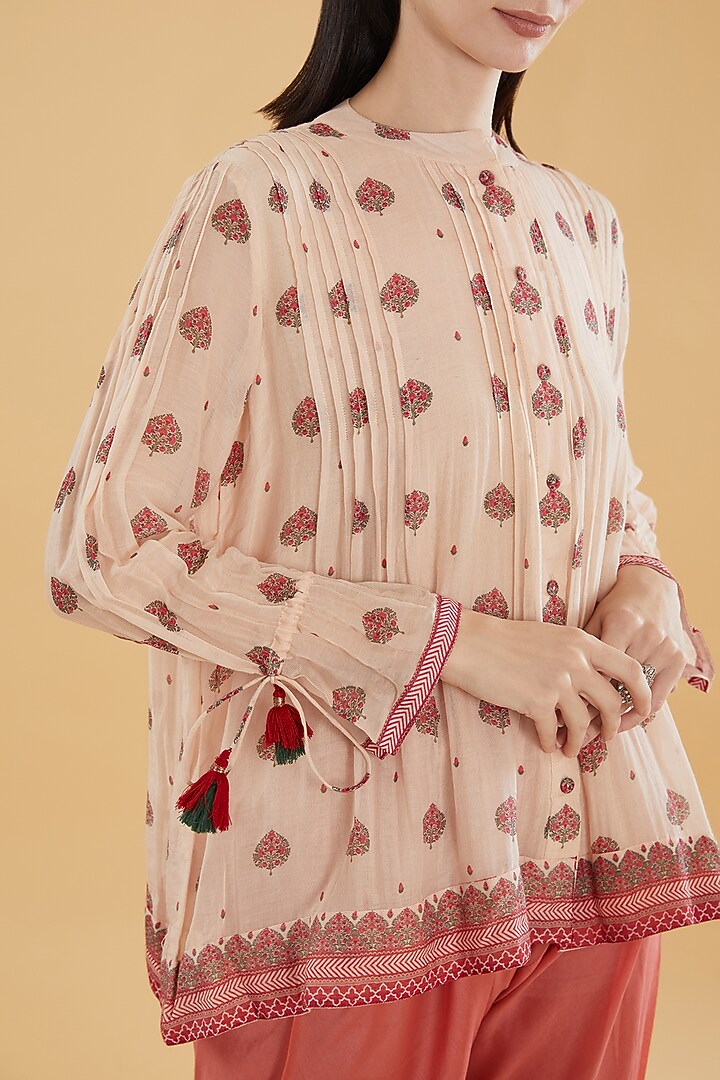 Peach Cotton Silk Pant Set by Aharin India at Pernia's Pop Up Shop