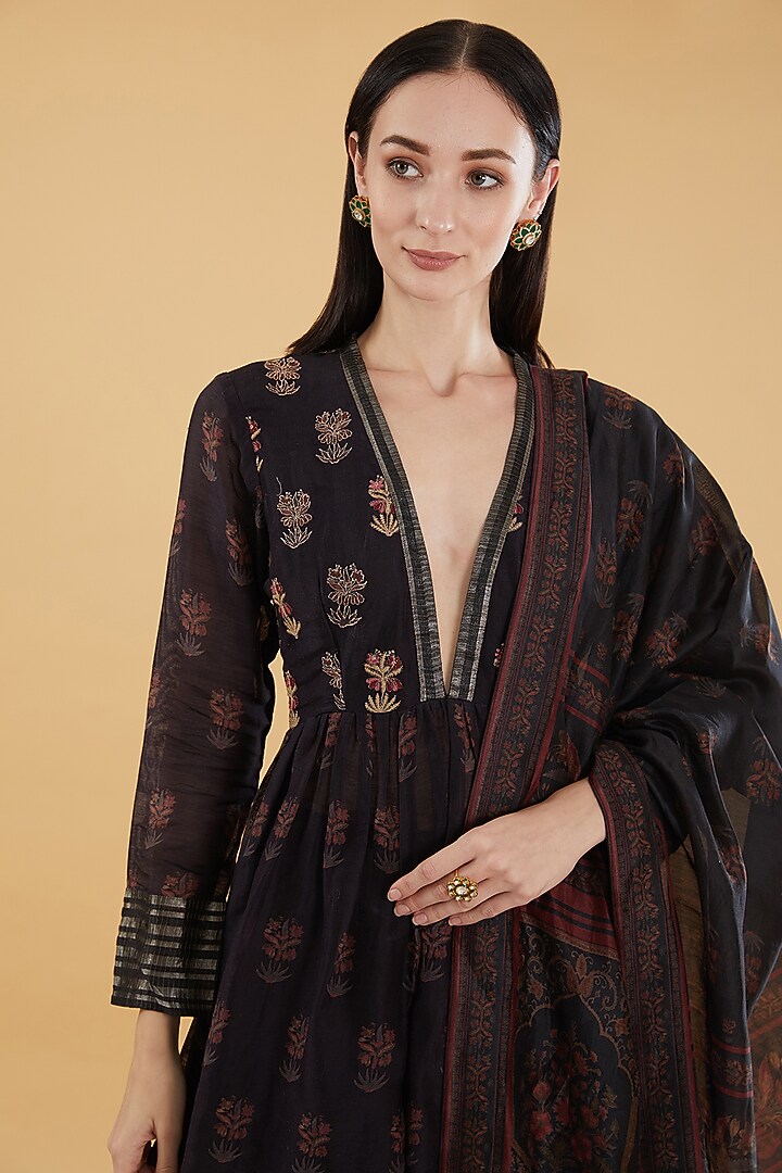 Black Cotton Silk Floral Printed Skirt Set by Aharin India at Pernia's Pop Up Shop