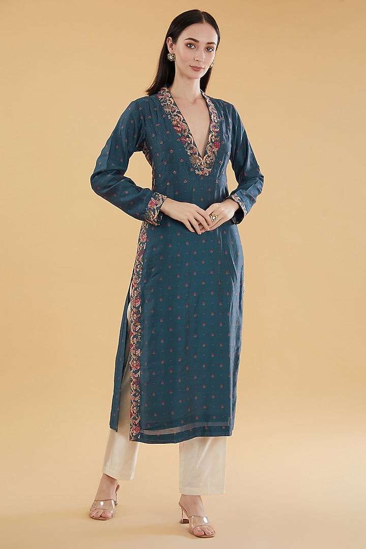 Blue Cotton Silk Floral Motif Printed Kurta Set by Aharin India at Pernia's Pop Up Shop