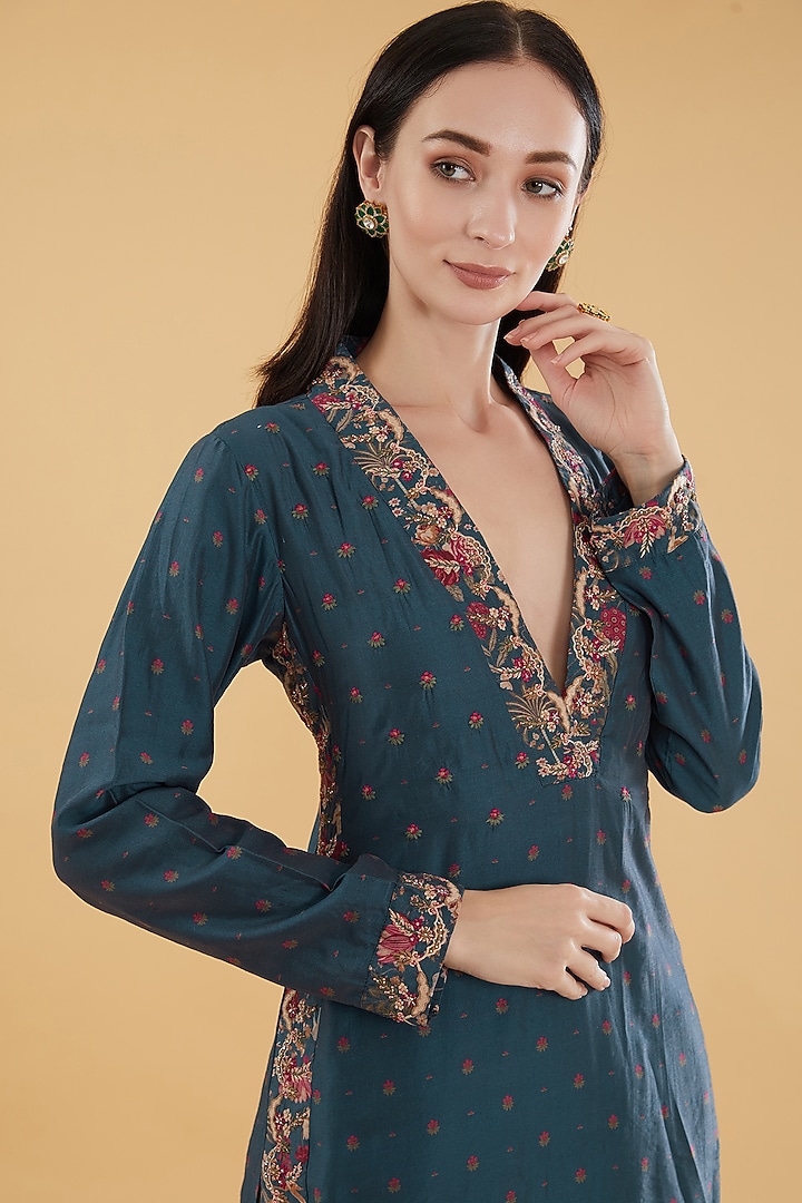 Blue Cotton Silk Floral Motif Printed Kurta Set by Aharin India at Pernia's Pop Up Shop