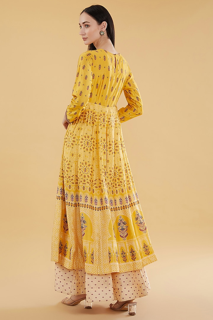 Yellow Cotton Silk Floral Printed Lehenga Set by Aharin India at Pernia's Pop Up Shop