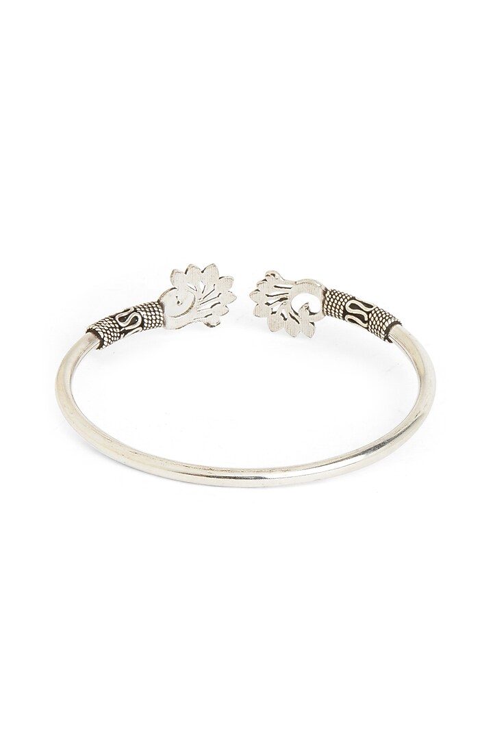 White Finish Rawa Kada In Sterling Silver by Ahilya Jewels at Pernia's Pop Up Shop
