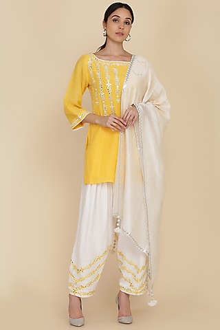 Yellow Chanderi Embroidered Tunic Set by anju & harleen