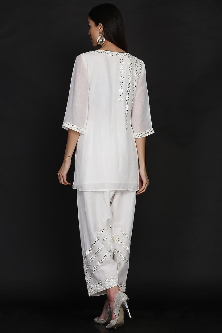 Ivory Chanderi Embroidered Tunic Set by anju & harleen at Pernia's Pop Up Shop