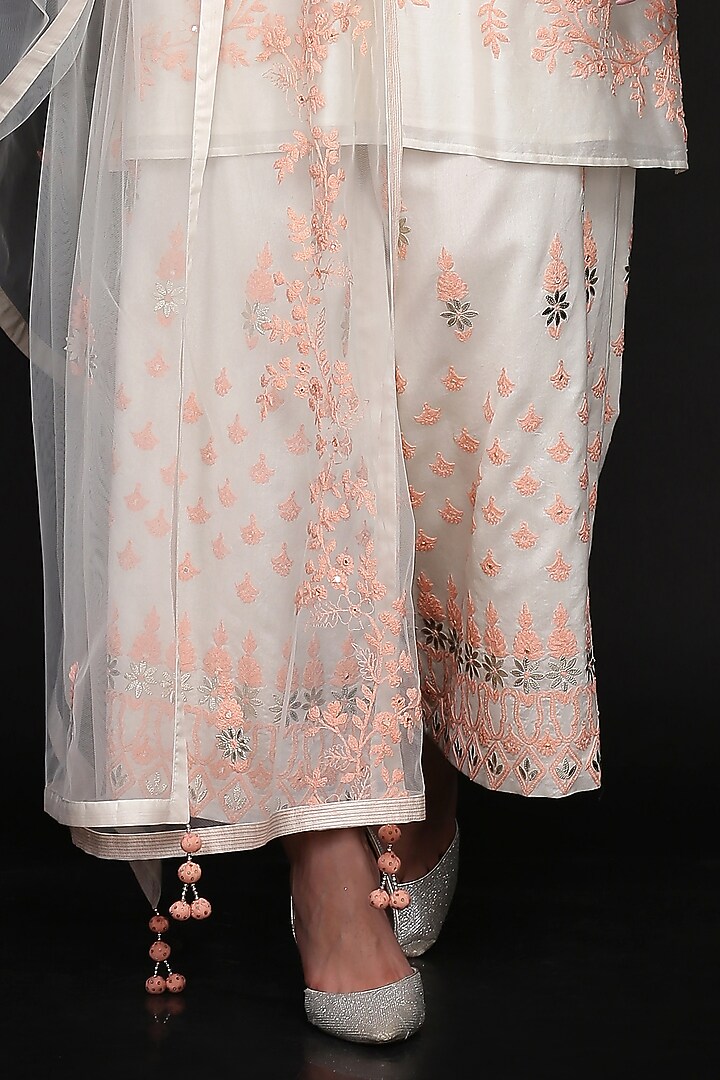 Ivory Chanderi Embroidered Tunic Set by anju & harleen at Pernia's Pop Up Shop