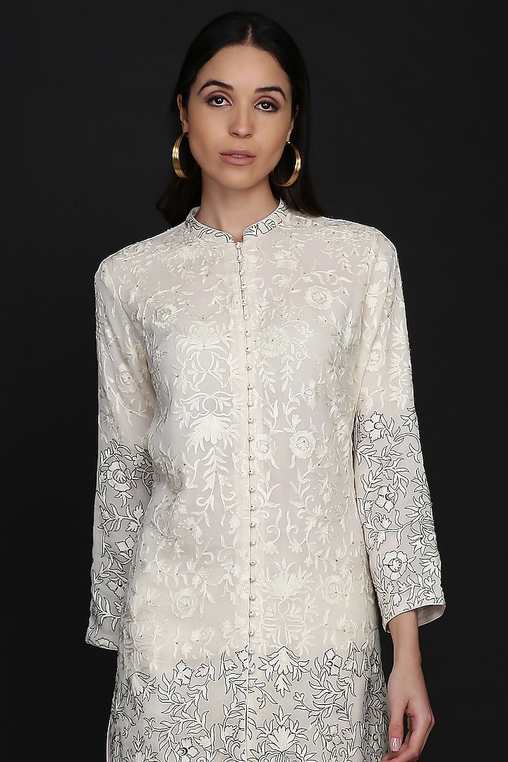 Ivory Chanderi Embroidered Tunic Set by anju & harleen at Pernia's Pop Up Shop