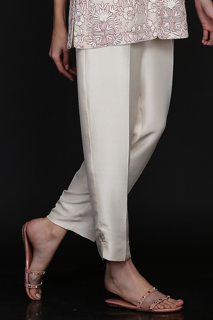 Ivory Chanderi Embroidered Tunic Set by anju & harleen at Pernia's Pop Up Shop