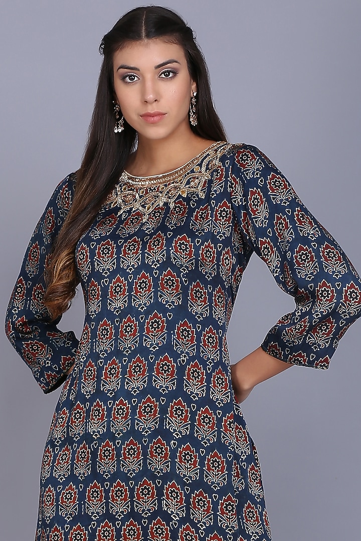 Maroon Chanderi Embroidered Tunic Set by anju & harleen at Pernia's Pop Up Shop
