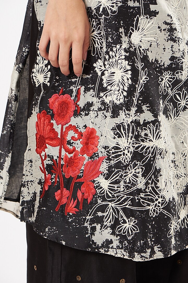 Black Digital Printed Kurta Set by anju & harleen at Pernia's Pop Up Shop