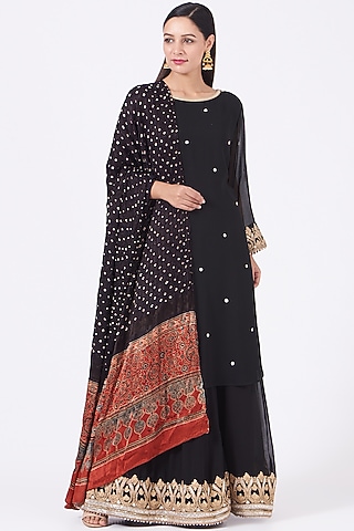 Black Embroidered Sharara Set by anju & harleen