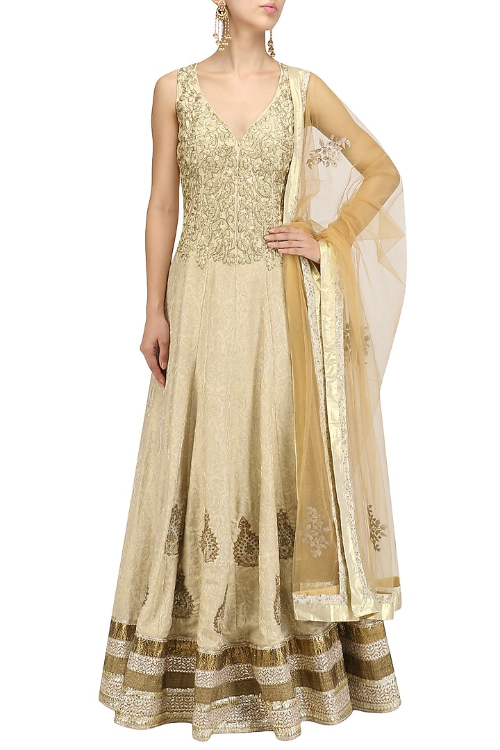 Gold embroidered flared anarkali and dupatta set available only at Pernia's Pop Up Shop.