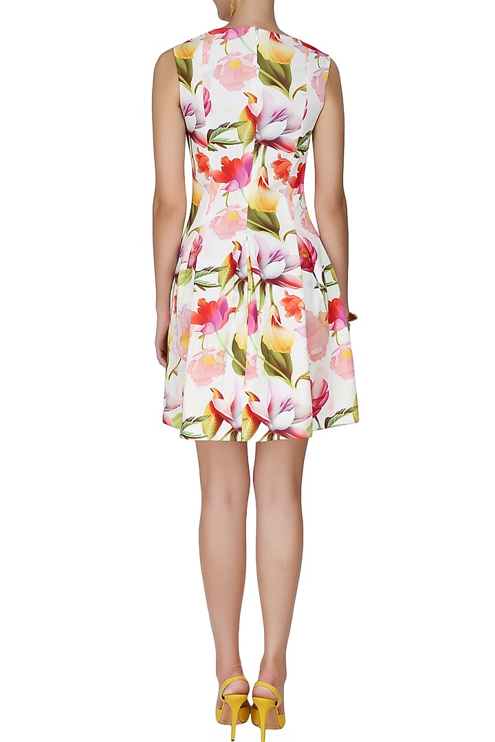 White hawaii box pleated dress available only at Pernia's Pop Up Shop.