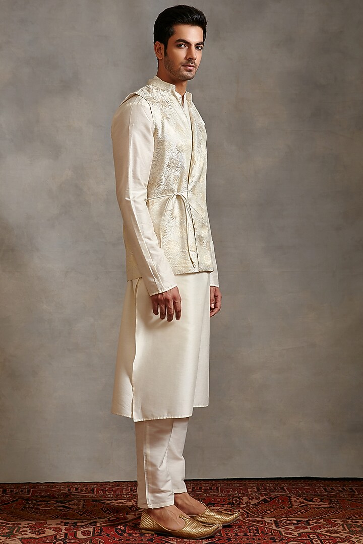Ivory Banarasi Zari Jacket Set by ABHISHTI at Pernia's Pop Up Shop