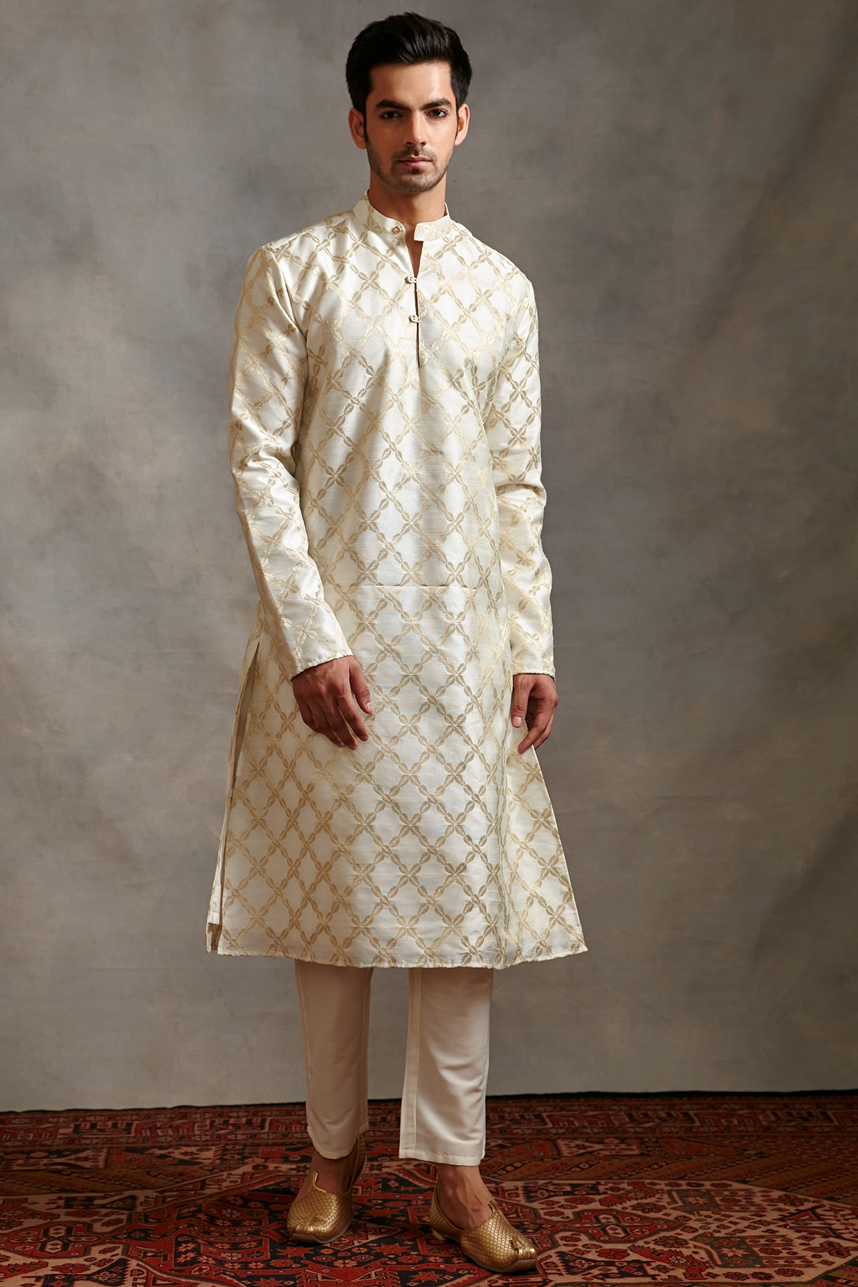 White Banarasi Zari Handcrafted Kurta Set Design by ABHISHTI at