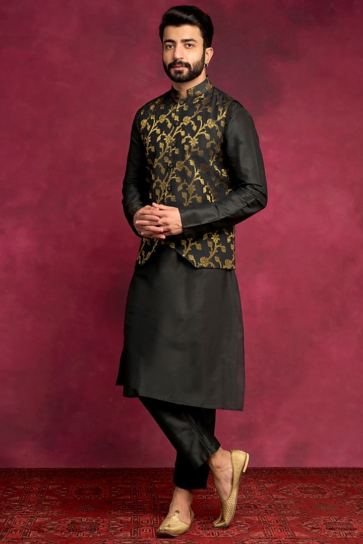 Black Cotton Viscose Embroidered Bundi Jacket Set by ABHISHTI at Pernia's Pop Up Shop