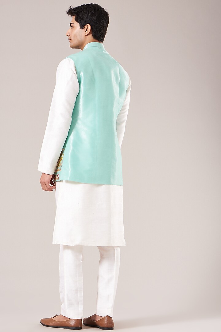 Blue Tissue Zardosi Embroidered Bundi Jacket Set by Aisha Rao Men at Pernia's Pop Up Shop