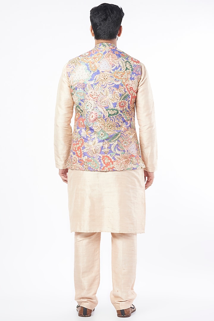 Beige Kurta Set With Bundi Jacket by Aisha Rao Men at Pernia's Pop Up Shop