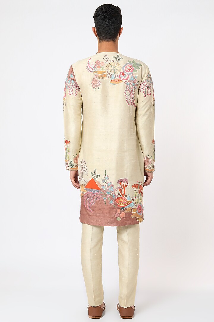 Ivory Embellished Kurta Set by Aisha Rao Men at Pernia's Pop Up Shop