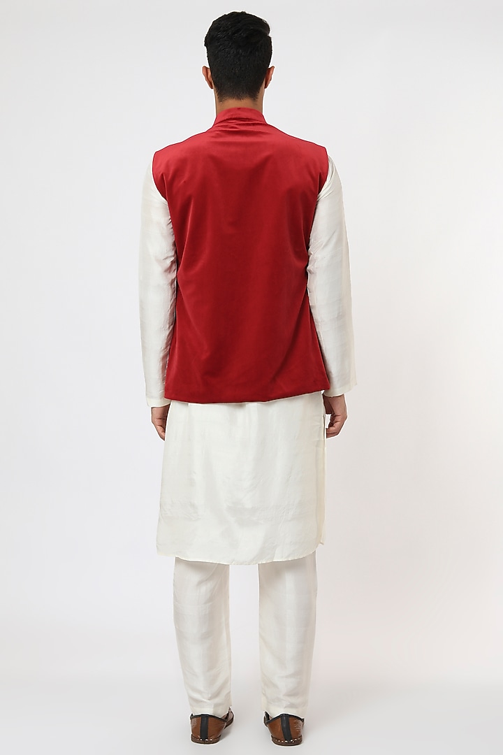 Red Velvet Bundi Jacket Set by Aisha Rao Men at Pernia's Pop Up Shop