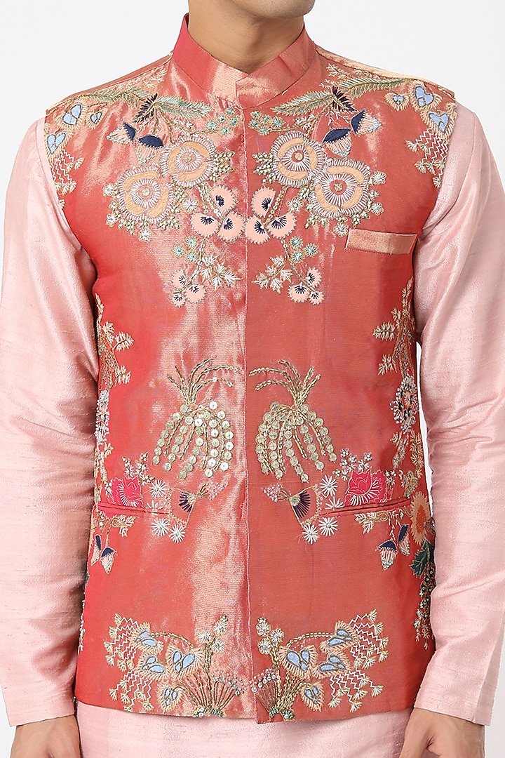 Maroon Tissue Embellished Bundi Jacket Set by Aisha Rao Men at Pernia's Pop Up Shop