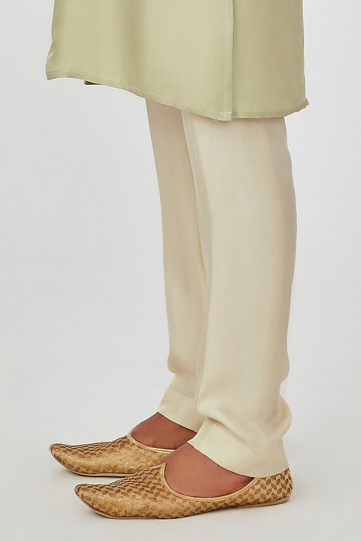 Beige Silk Twill Embroidered Kurta Set by Aisha Rao Men at Pernia's Pop Up Shop