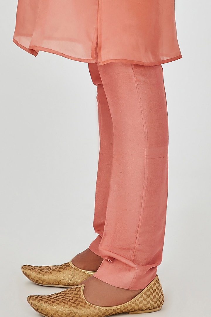 Coral Kasab Satin Embellished Bundi Jacket Set by Aisha Rao Men at Pernia's Pop Up Shop