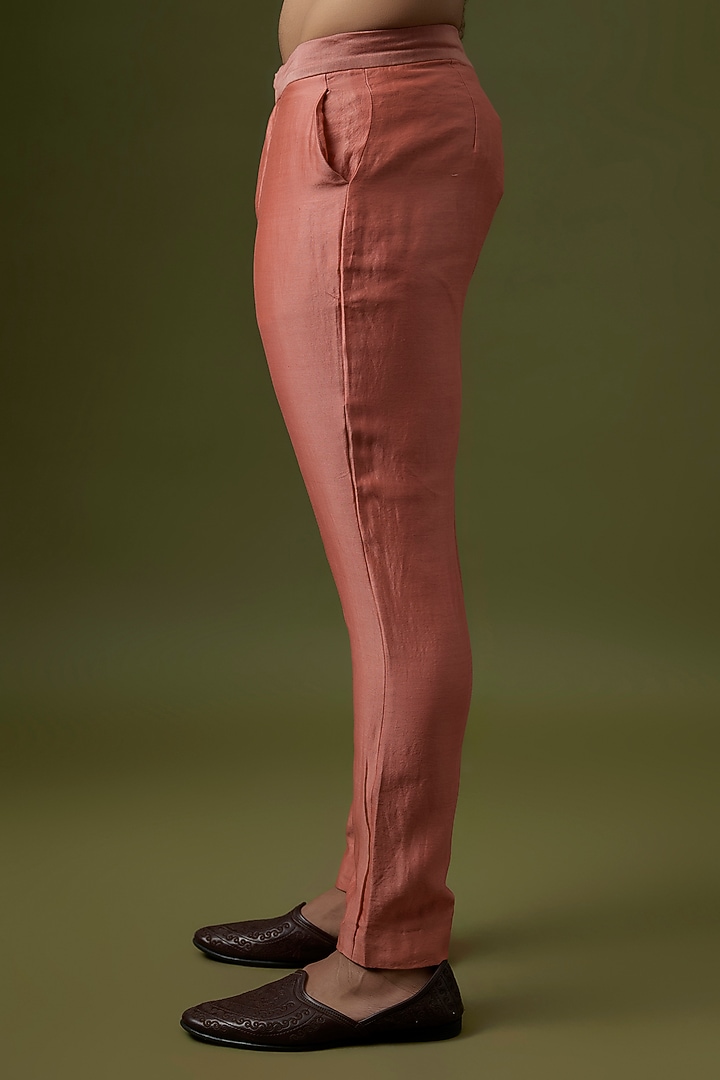 Old Rose Chanderi Silk Applique Embellished Kurta Set by Aisha Rao Men at Pernia's Pop Up Shop