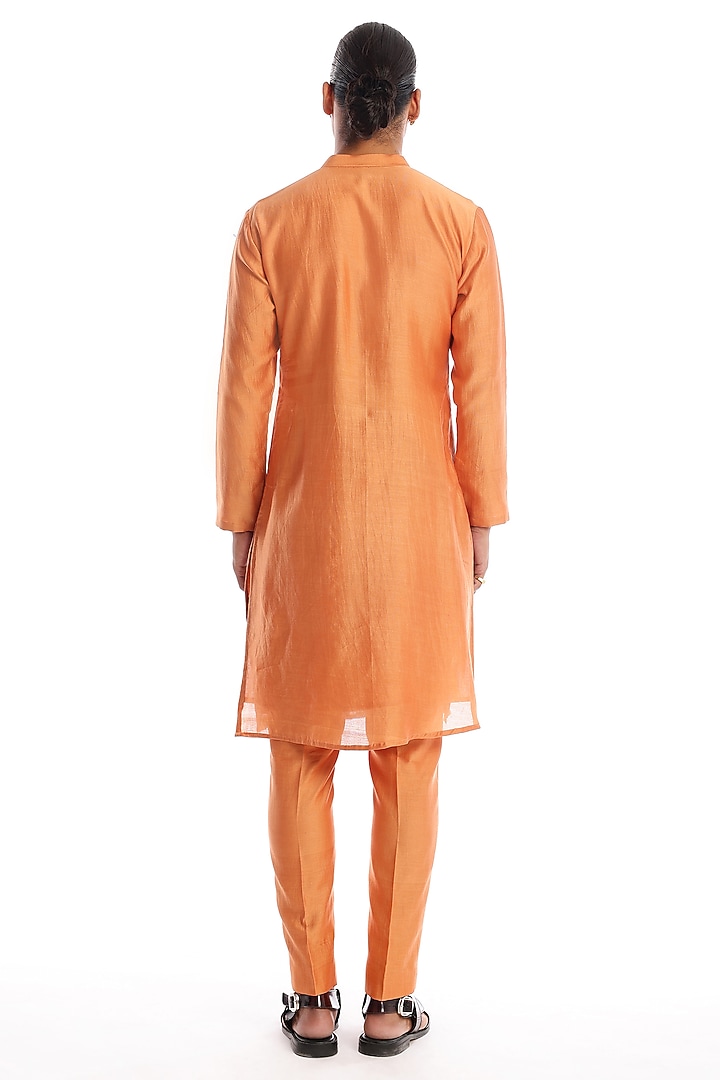 Persian Orange Chanderi Silk Applique Embellished Kurta Set by Aisha Rao Men at Pernia's Pop Up Shop