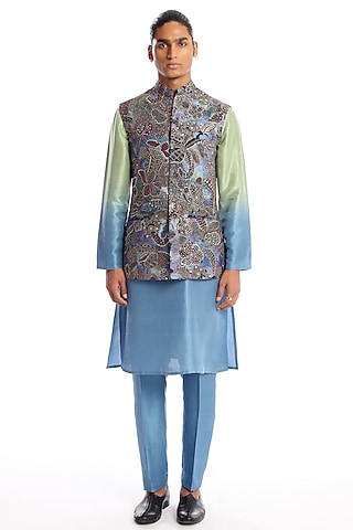 Carolina Kora Dupion Printed & Embellished Bundi Jacket Set by Aisha Rao Men