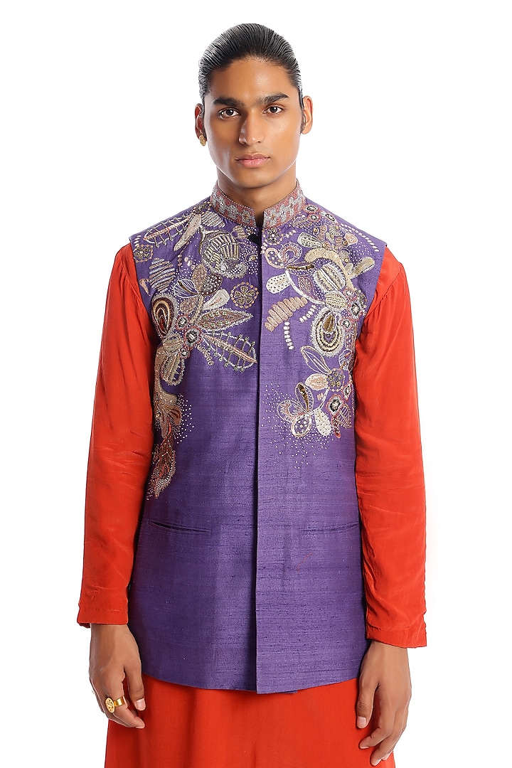 Violet Raw Silk Applique Embellished Bundi Jacket Set by Aisha Rao Men at Pernia's Pop Up Shop