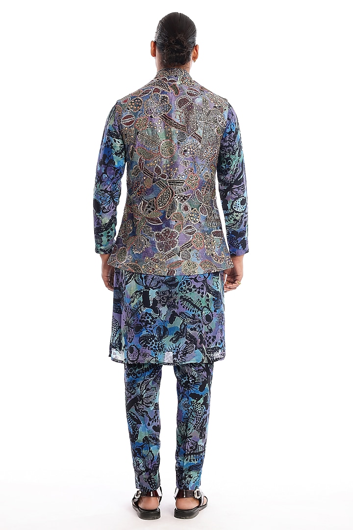 Spectrum blue Kora Dupion Printed & Embellished Bundi Jacket Set by Aisha Rao Men at Pernia's Pop Up Shop