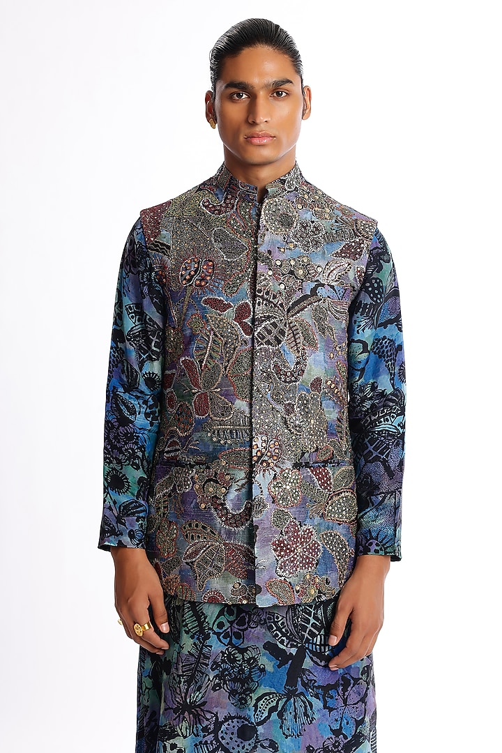 Spectrum blue Kora Dupion Printed & Embellished Bundi Jacket Set by Aisha Rao Men at Pernia's Pop Up Shop