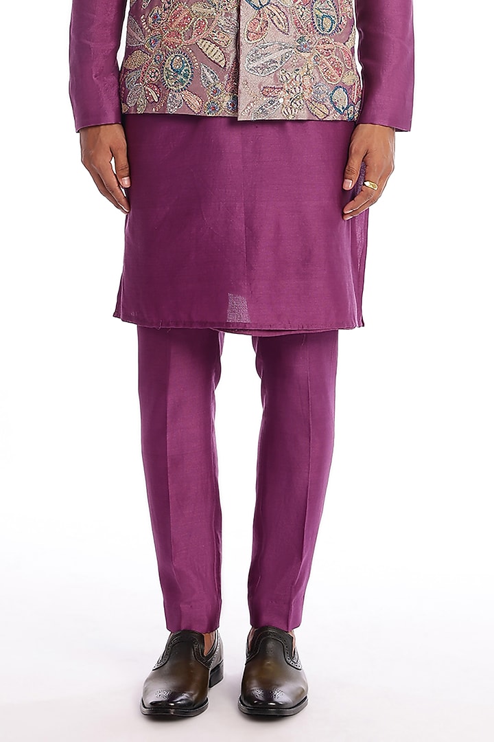 Byzantium Tissue Applique Embellished Bundi Jacket Set by Aisha Rao Men at Pernia's Pop Up Shop