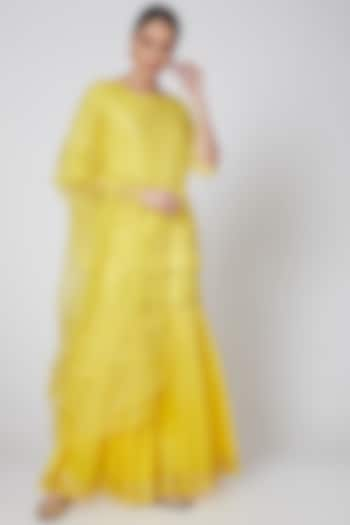 Yellow Chanderi Embroidered Gharara Set by Anshikaa Jain at Pernia's Pop Up Shop