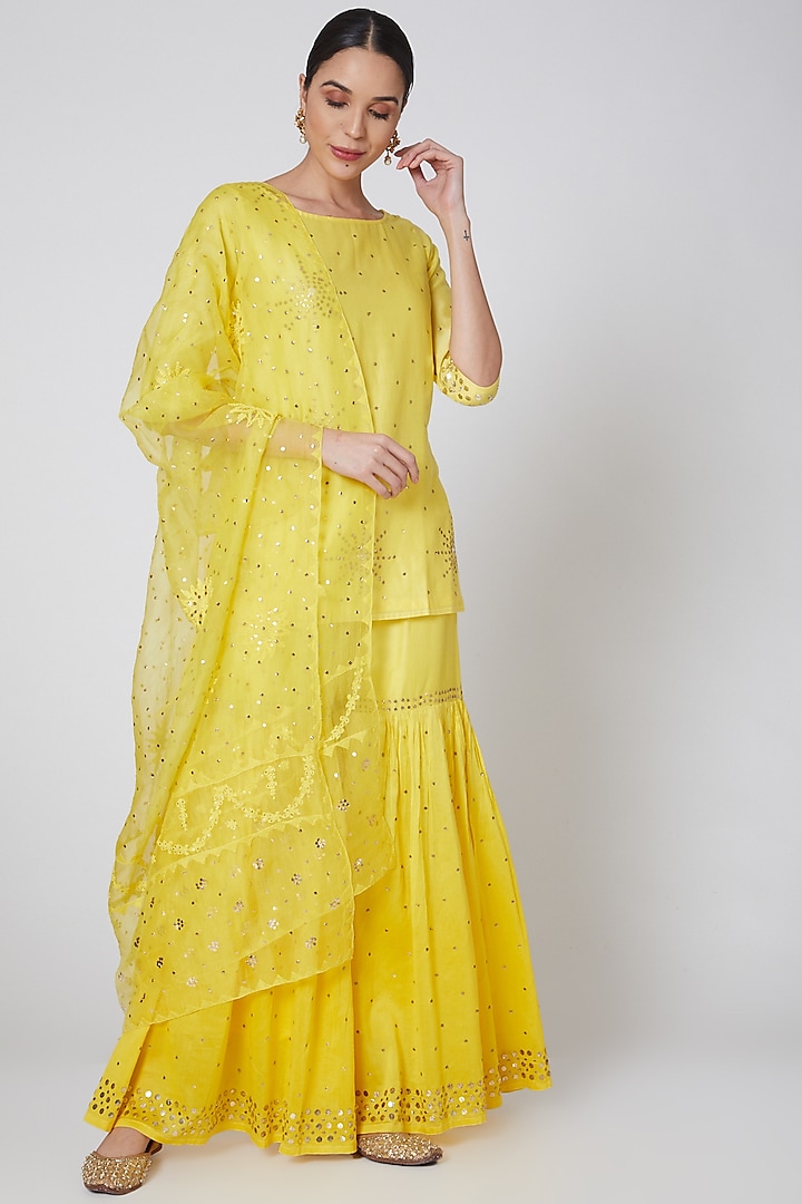 Yellow Chanderi Embroidered Gharara Set by Anshikaa Jain at Pernia's Pop Up Shop