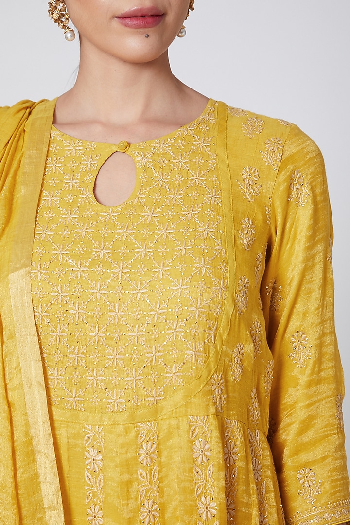 Yellow Embroidered Wedding Anarkali Set by Anshikaa Jain at Pernia's Pop Up Shop