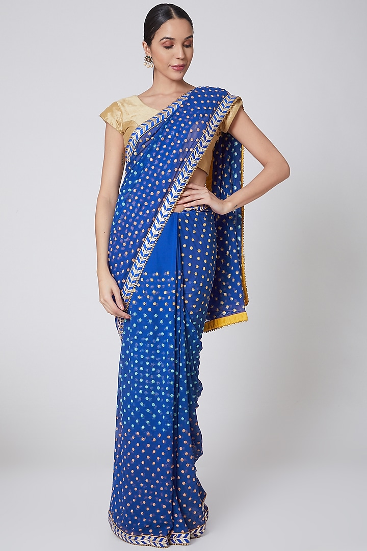 Turquoise & Gold Embroidered Reception Saree Set by Anshikaa Jain at Pernia's Pop Up Shop