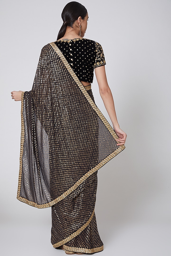 Black Embroidered Bridal Saree Set by Anshikaa Jain at Pernia's Pop Up Shop