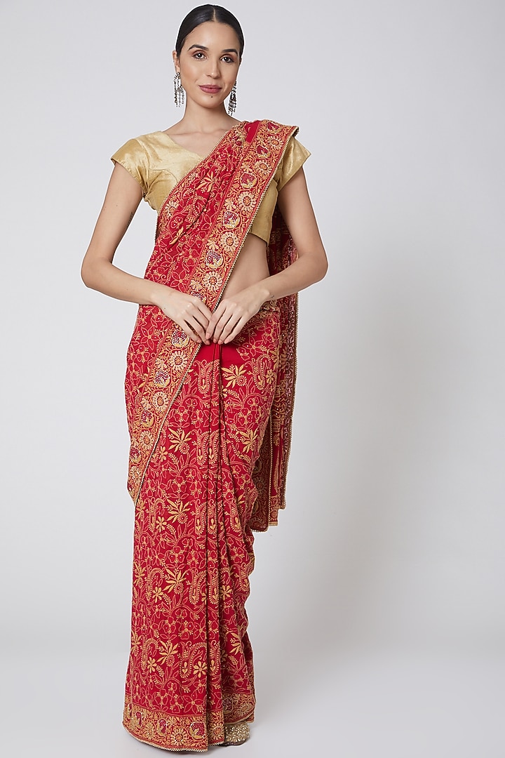 Red Embroidered Reception Saree Set by Anshikaa Jain at Pernia's Pop Up Shop