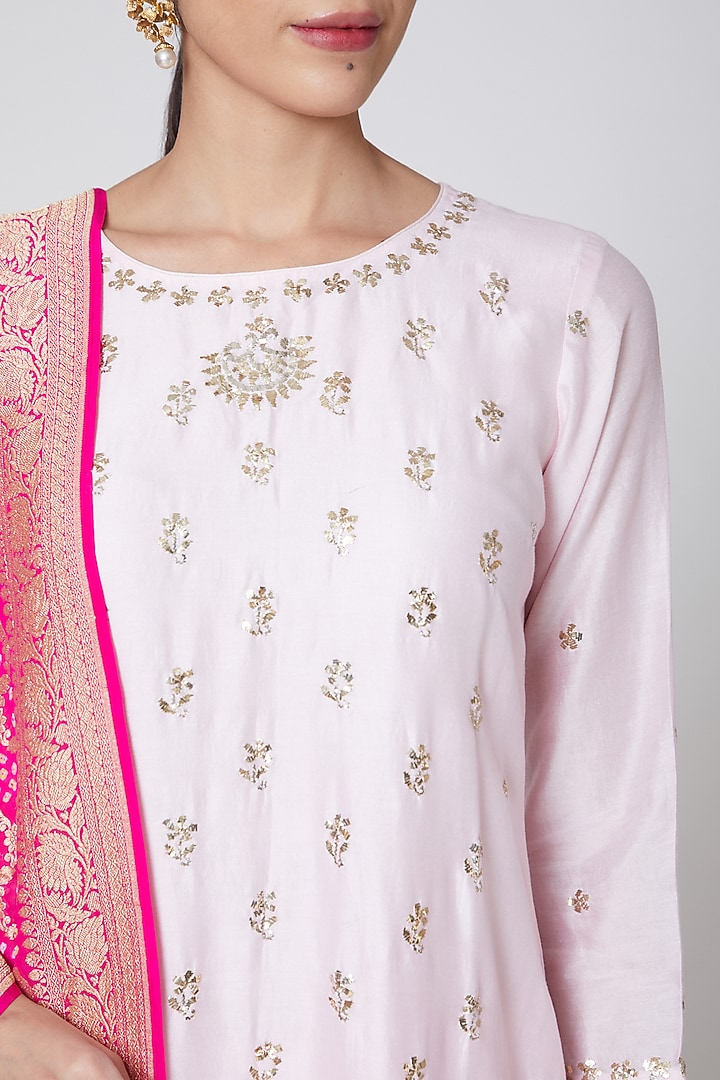 Blush Pink & Hot Pink Embroidered Kurta Set by Anshikaa Jain at Pernia's Pop Up Shop