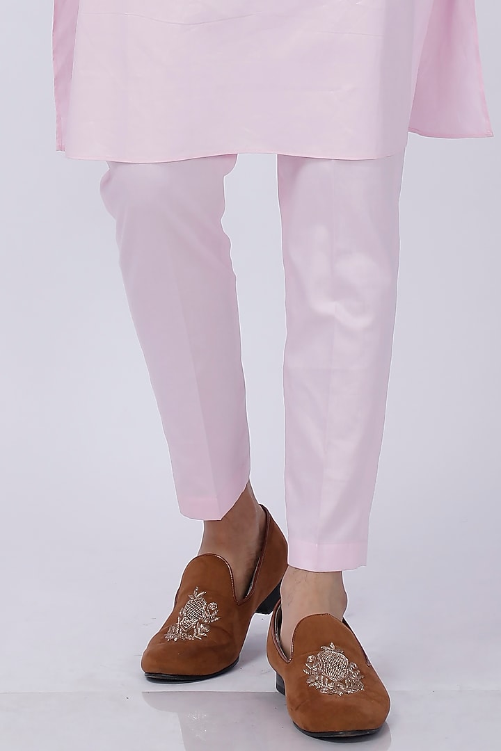 Pink Embroidered Kurta Set by AJAY KMR at Pernia's Pop Up Shop