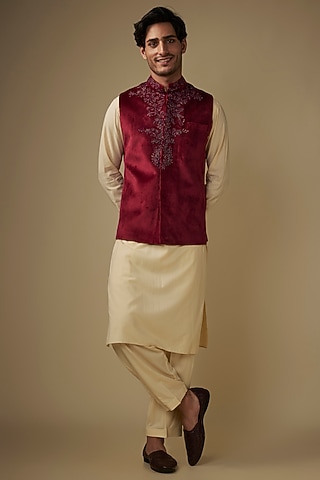 Maroon Velvet Hand & Machine Embroidered Bundi Jacket Set by AJAY KMR
