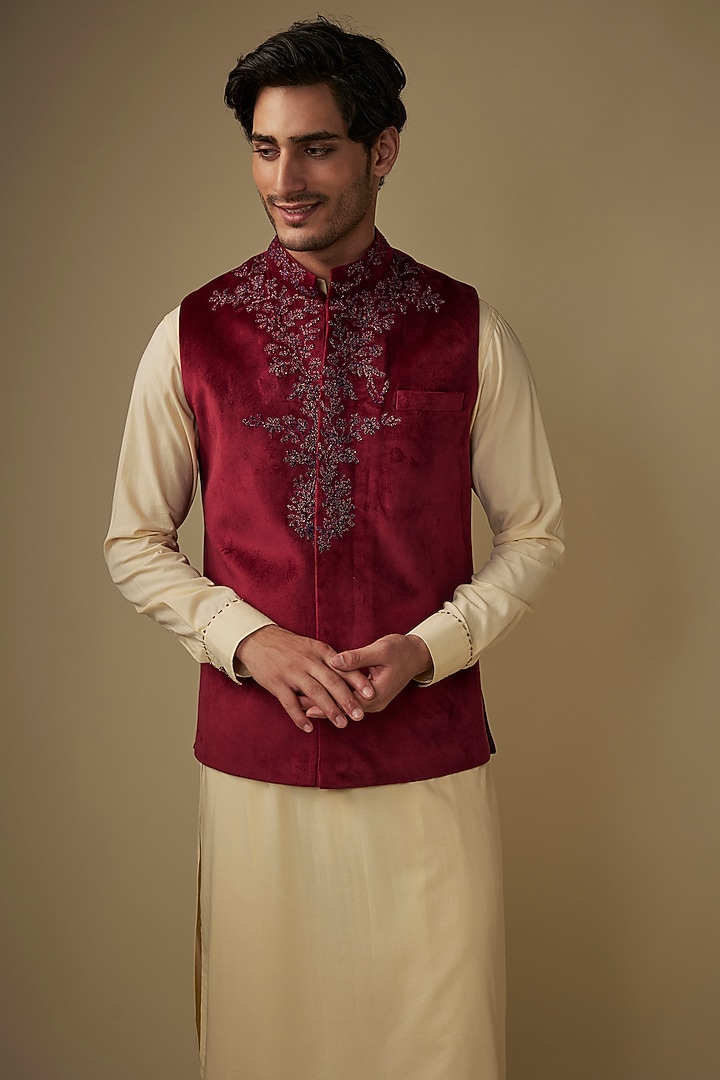 Maroon Velvet Hand & Machine Embroidered Bundi Jacket Set by AJAY KMR at Pernia's Pop Up Shop