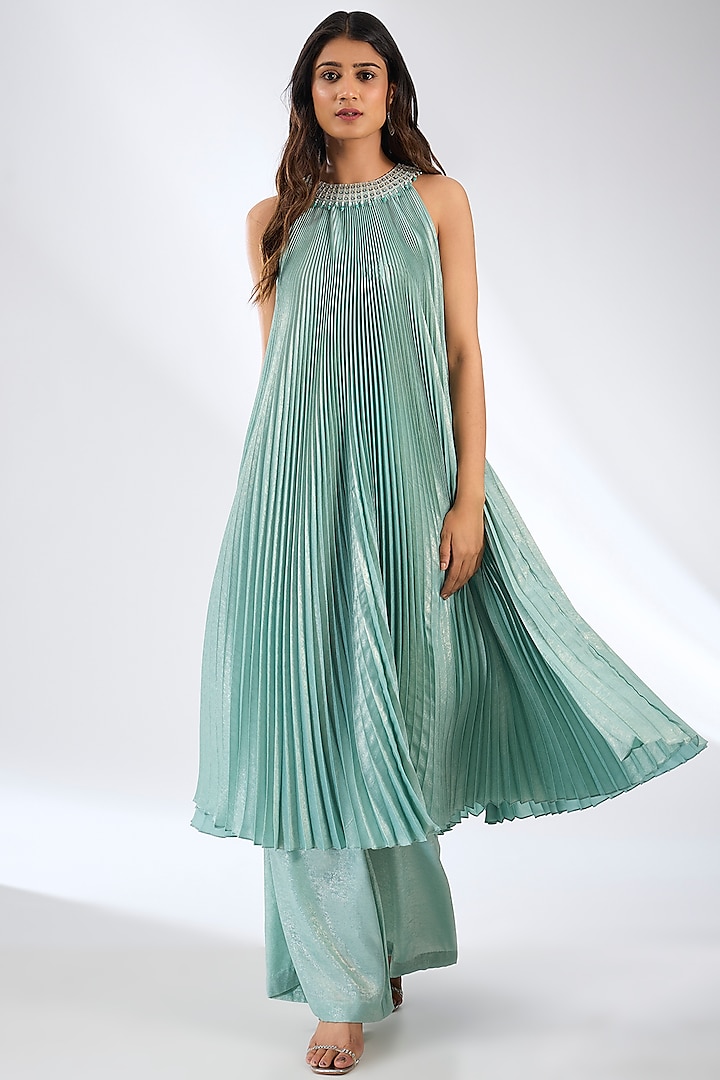 Green Foil Crepe Hand Embroidered Tunic Set by Anjali Kanwar at Pernia's Pop Up Shop