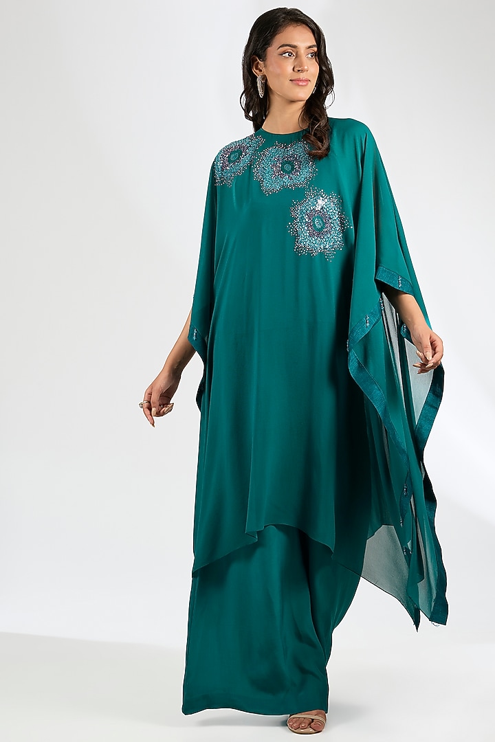 Emerald Green Viscose Georgette Hand Embroidered Cape Set by Anjali Kanwar at Pernia's Pop Up Shop