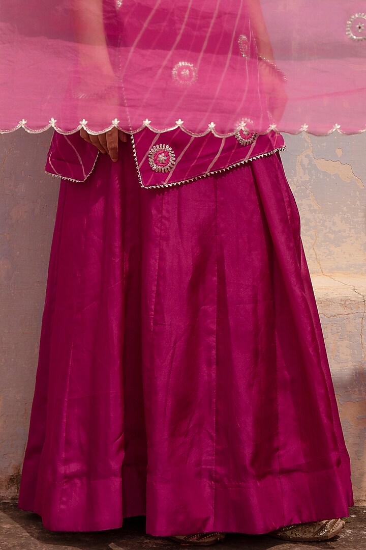 Purple Georgette Machine Embroidered Leheriya Kurta Set by Apeksha Jain Label at Pernia's Pop Up Shop
