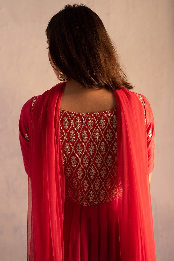 Gajri Pink Raw Silk & Chiffon Machine Embroidered Party Wear Gown With Dupatta by Apeksha Jain Label at Pernia's Pop Up Shop
