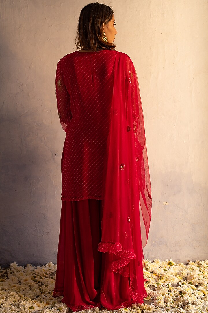 Red Georgette Hand Embroidered Leheriya Kurta Set by Apeksha Jain Label at Pernia's Pop Up Shop
