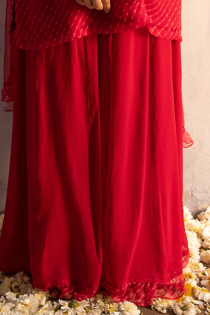 Red Georgette Hand Embroidered Leheriya Kurta Set by Apeksha Jain Label at Pernia's Pop Up Shop