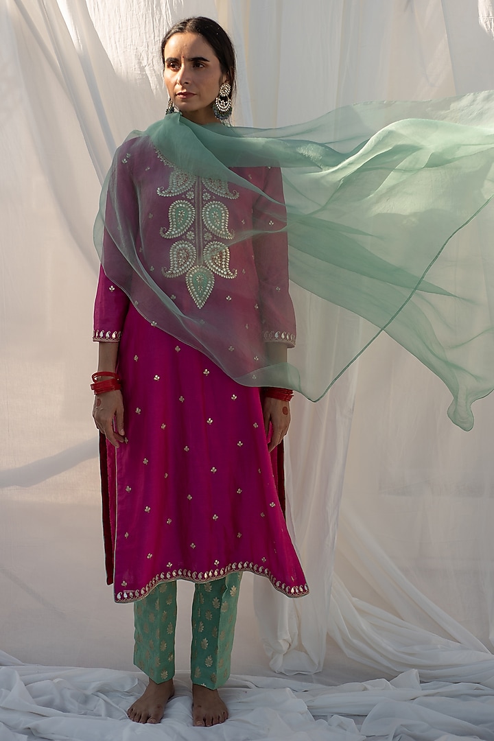 Rani Pink Chanderi Sequins Hand Embroidered Kurta Set by Apeksha Jain Label